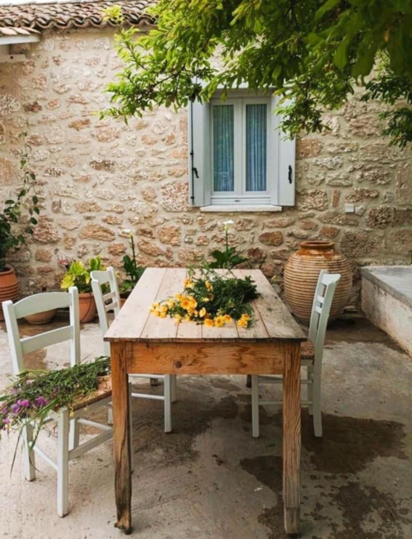 Aνεξάρτητη Παραδοσιακή Πέτρινη Κατοικία Korinth Exterior foto